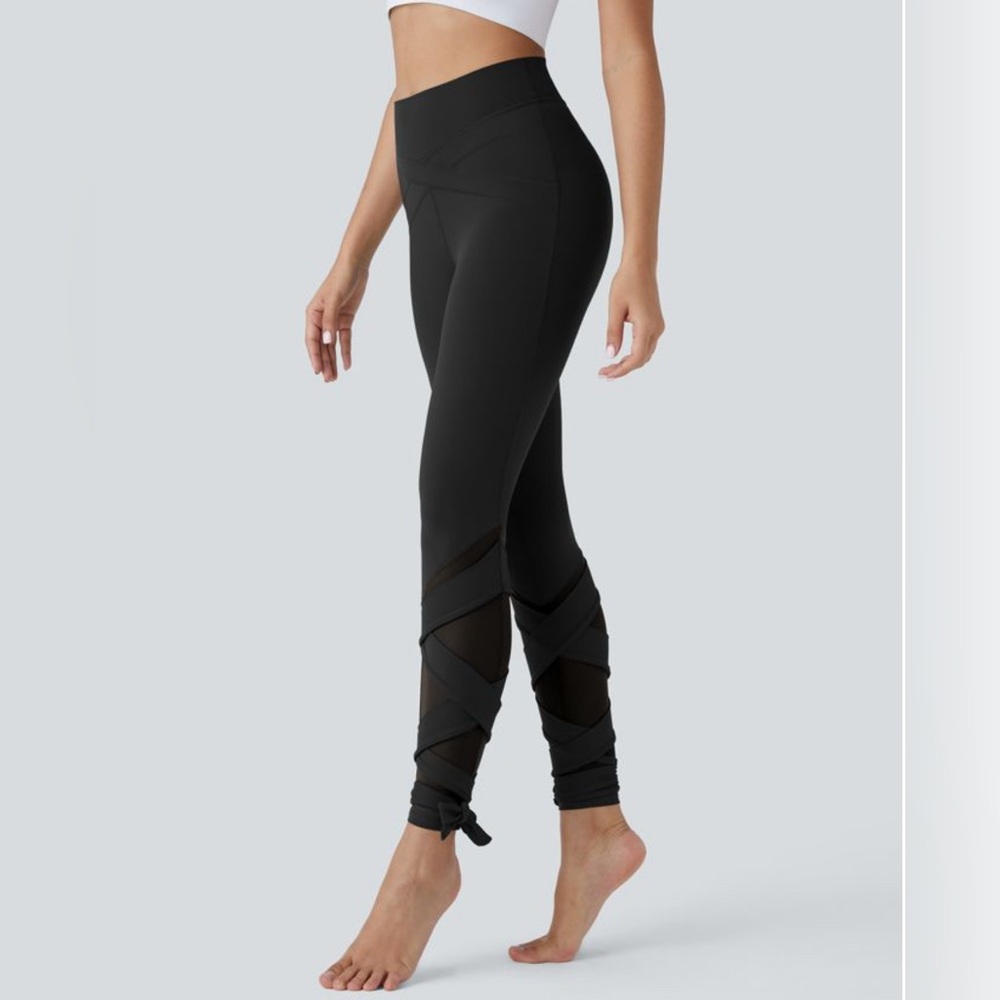 HALARA: SoftlyZero High Waisted Criss-Cross Mesh Lace Up Yoga 7/8 Leggings